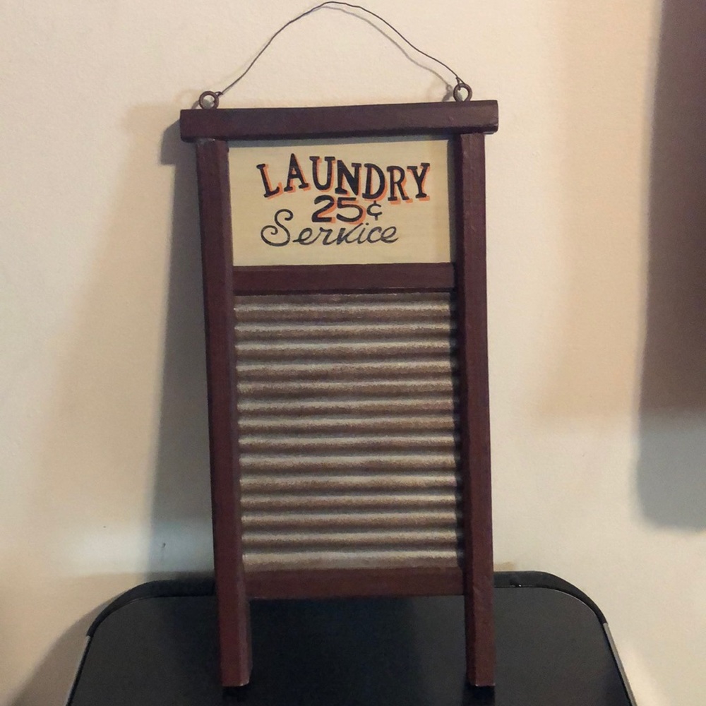 Laundry sign